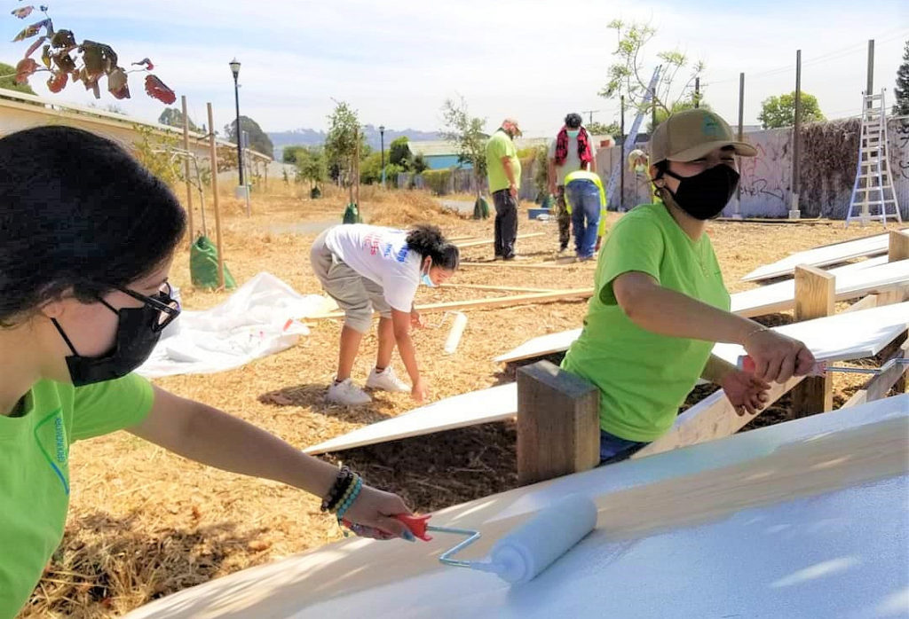 Richmond: Mural emerging at Pullman Portal Park