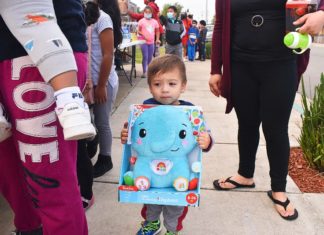 Richmond apartment complexes get early visit from Santa’s helpers Richmond apartment complexes get early visit from Santa’s helpers
