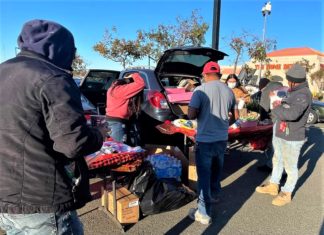 Uniting Hearts brings people together for Community Toy Giveaway Uniting Hearts brings people together for Community Toy Giveaway