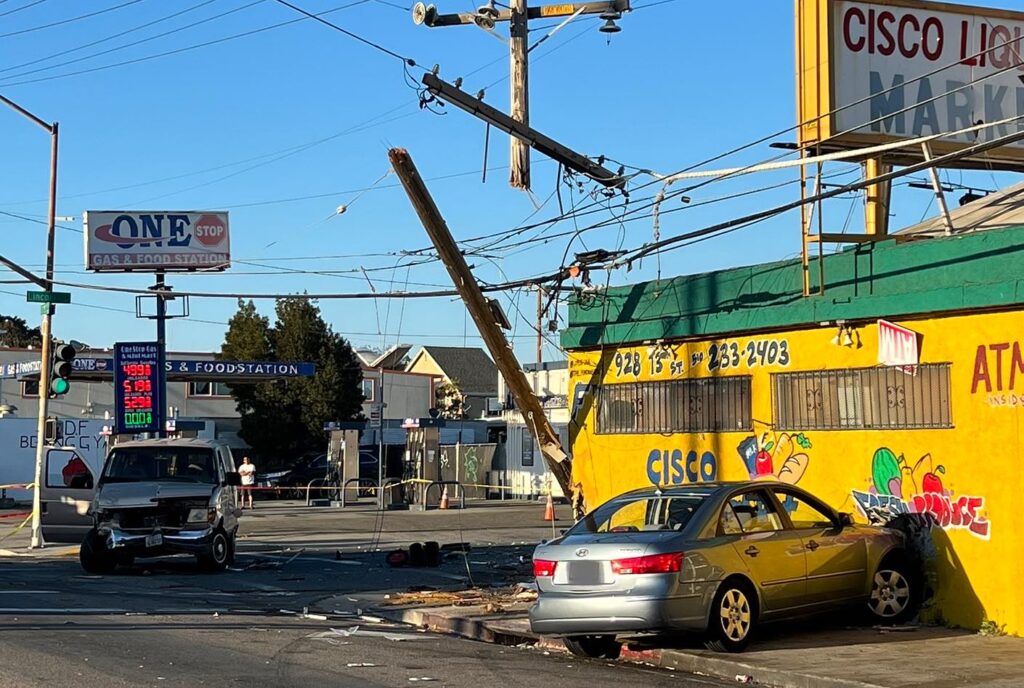 High speed crash in Richmond impacts power pole, business
