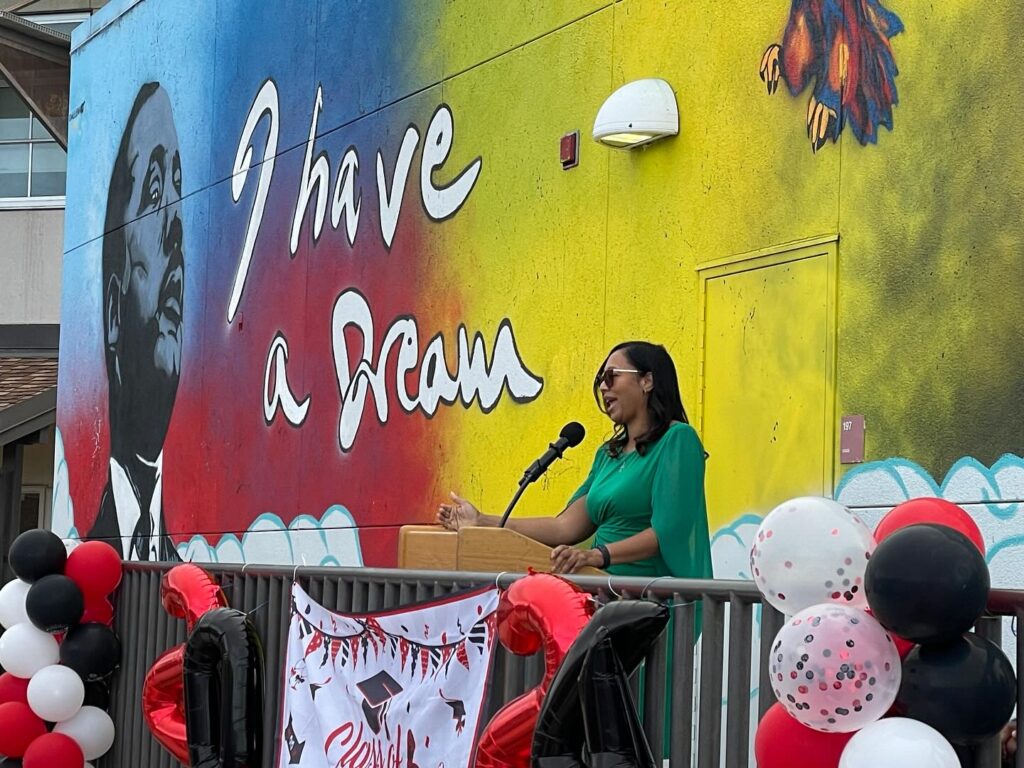 MLK Jr.'s great niece helps unveil mural at King Elementary in Richmond