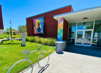 Richmond Art Center’s holiday arts festival returns for its 63rd year Amy Spencer, executive director at the Richmond Art Center, expressed elation for hosting the exhibit, calling it important for Richmond and the Bay Area. "Now more than ever, it’s essential to provide exposure and access for all to art - viewing it, learning art history and space to create it," Spencer said. Irene Bee Kain, curator and vice-chair of the Art of the African Diaspora Steering Committee, noted this is the longest running show featuring Black artists in the U.S. "And it gets bigger and better each year," Kain said.