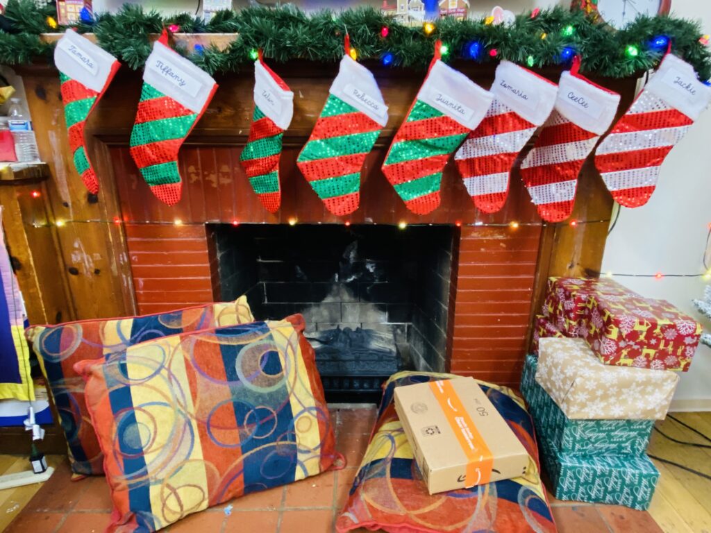 Santa to visit ‘Community Holiday Party’ at Bay Area Girls Club