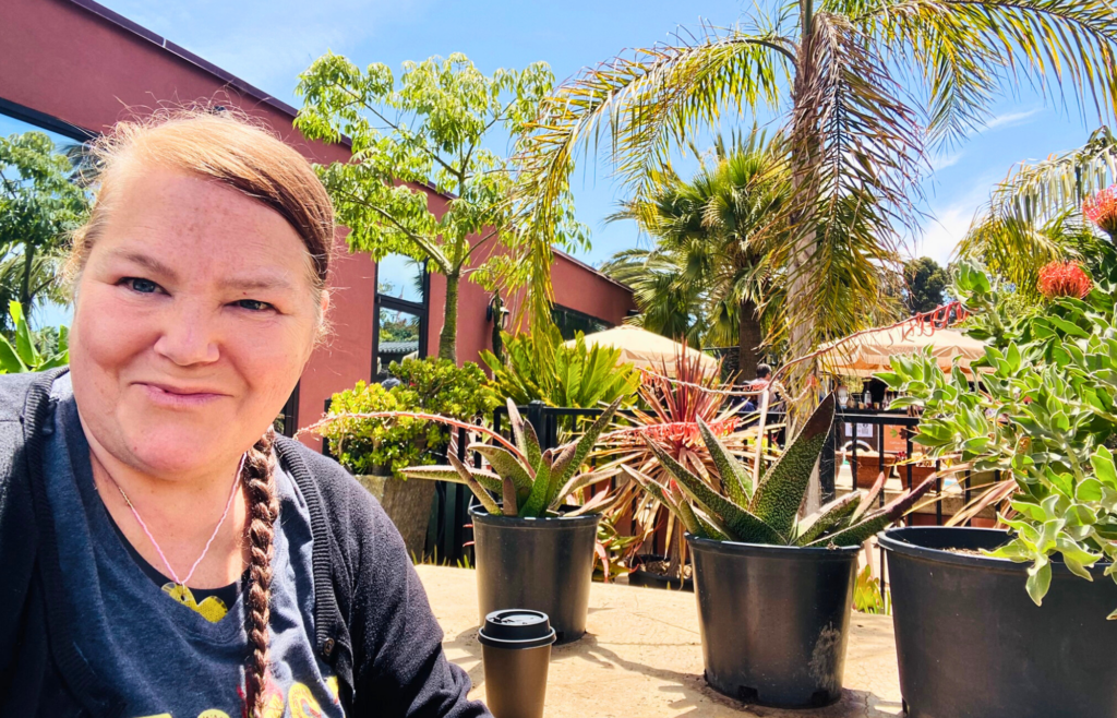 A Few of My Favorite Things: Flor Hermosa, a coffee oasis on Cutting