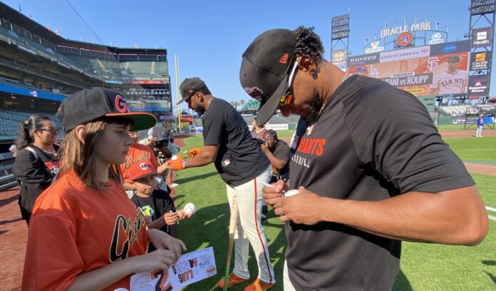 Richmond Junior Giants meet big Giants, launch ‘Stretch Drive’