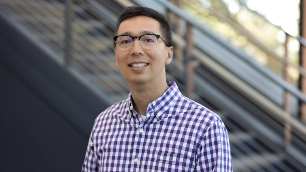 CCC professor Mark Wong wins 2025 ACCT Regional Faculty Award