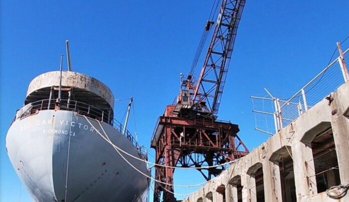 Richmond's iconic Whirley Crane poses safety hazards: port audit