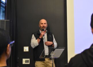 Nuevas iniciativas de salud, vivienda y emisiones anunciadas en el cabildo de Chevron Richmond