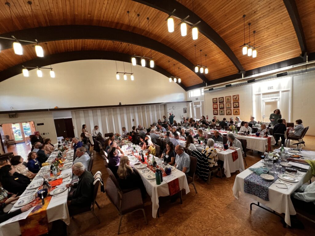 Temple Beth Hillel invites public to Passover Seder in Richmond