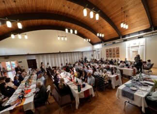 Temple Beth Hillel invites public to Passover Seder in Richmond Temple Beth Hillel invites public to Passover Seder in Richmond