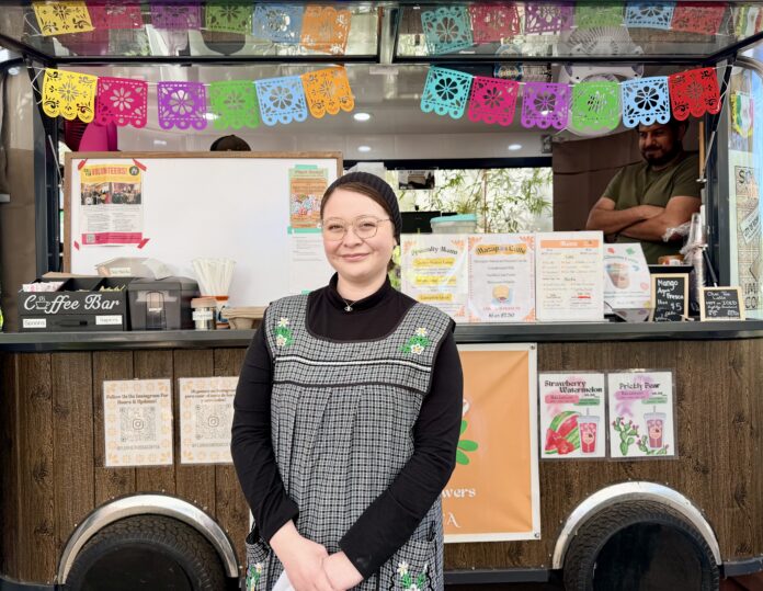 Rich Dish checks in at Flor Hermosa